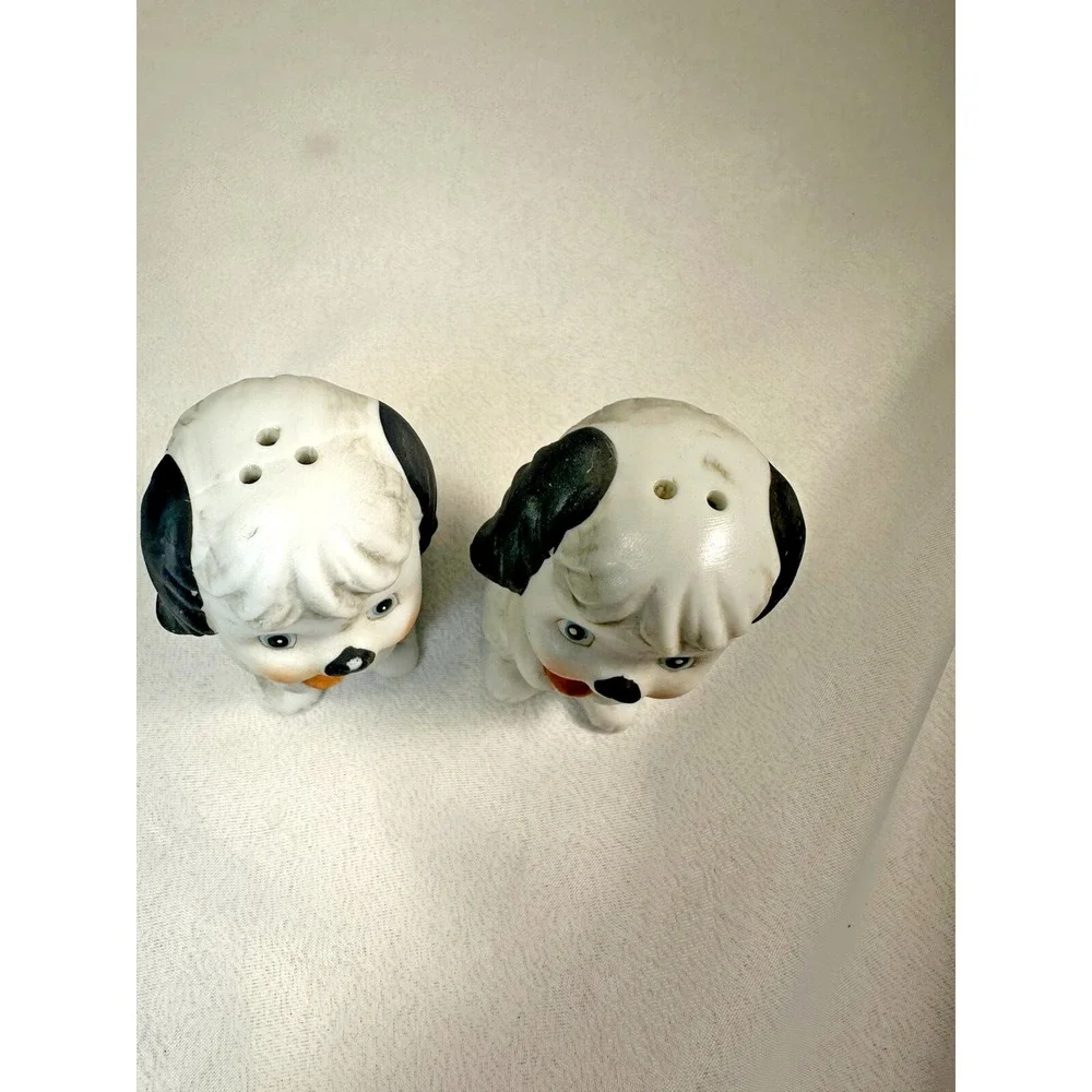 Vintage Maltese/border Collie/Japanese Chin puppy dog salt and pepper shakers